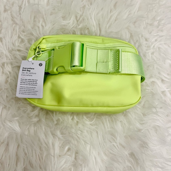 Hot New Release:: Lululemon Everywhere Belt Bag in Faded Zap 🤩 - Picture 2 of 4